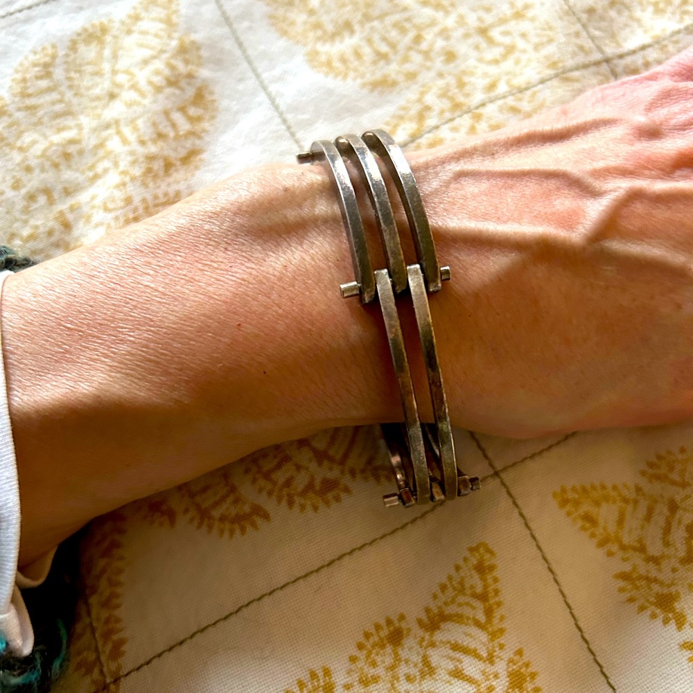 Vintage Sterling Silver Hinged Bangle